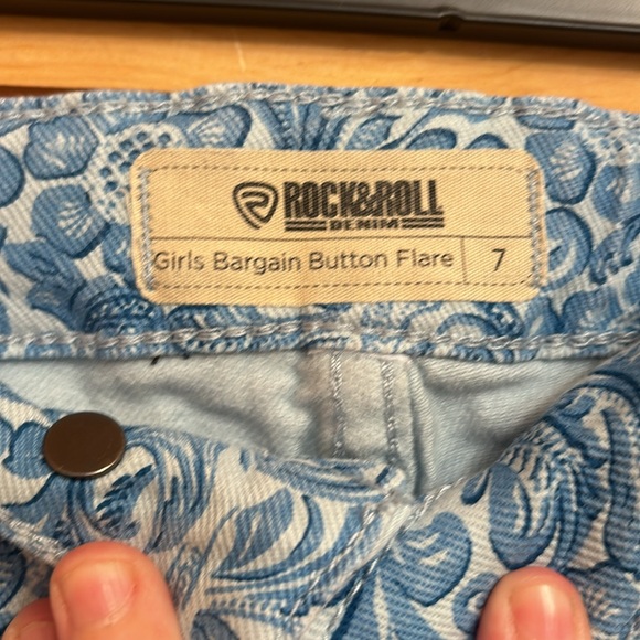 Ready for spirit day! Cute Rock & Roll denim girls jeans. - Picture 2 of 5